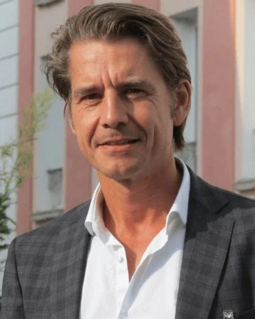 BERNARD THELLIER, conférencier