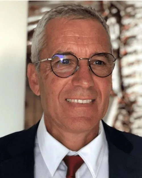 Dominique Lucas, conférencier