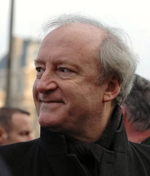 Hubert Vedrine, conférencier