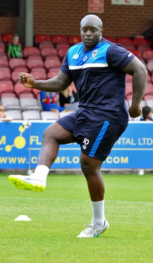 Adebayo Akinfenwa, conférencier