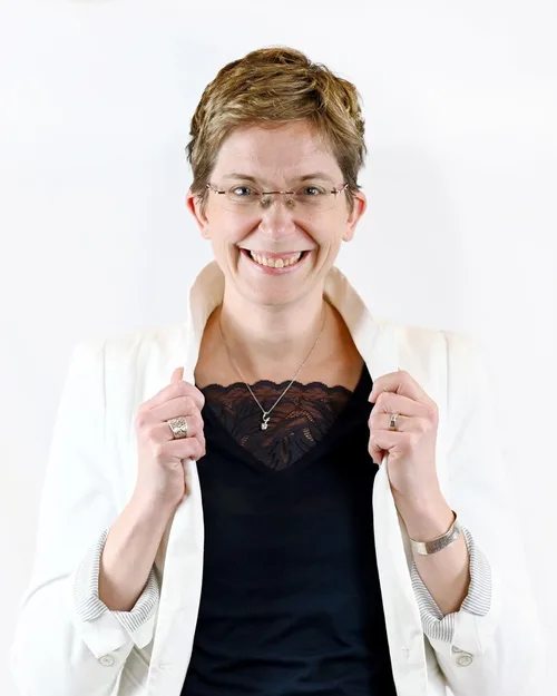 Stéphanie FREYTAG, speaker