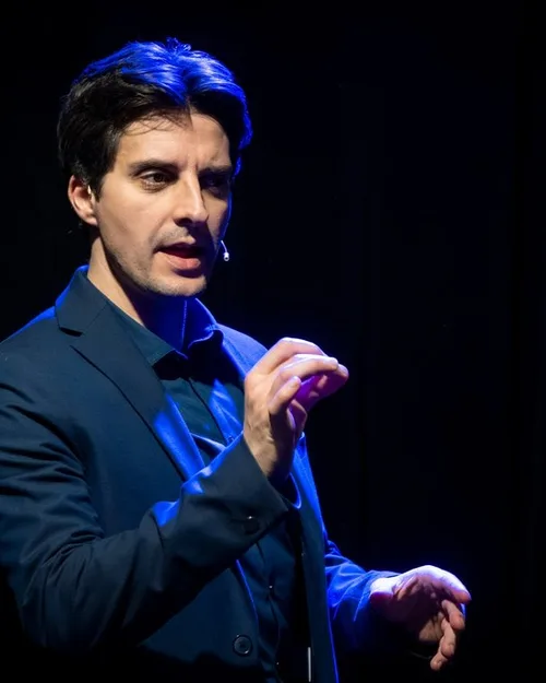 Vincent Bosq-Bousquet, speaker