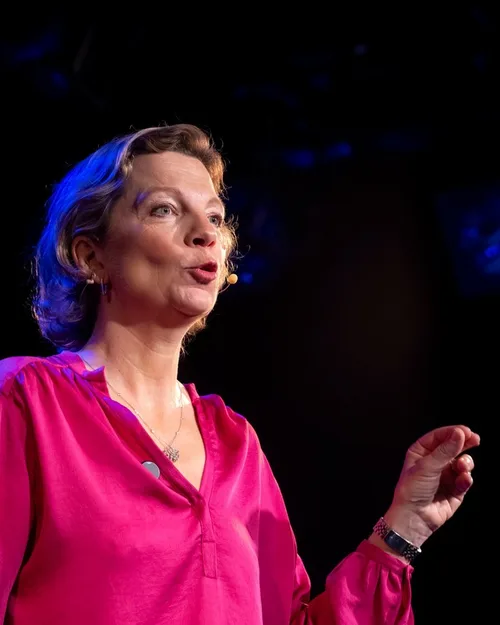 Delphine Zanelli, speaker