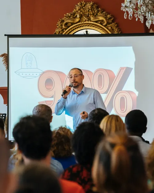 Damien Launay, speaker