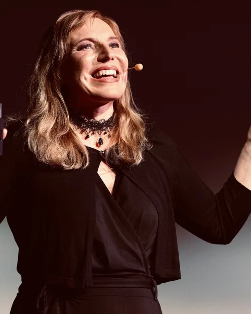 Cornelia Findeisen, speaker