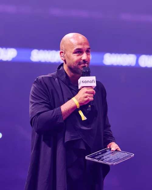 Samy Amanzougaren, speaker